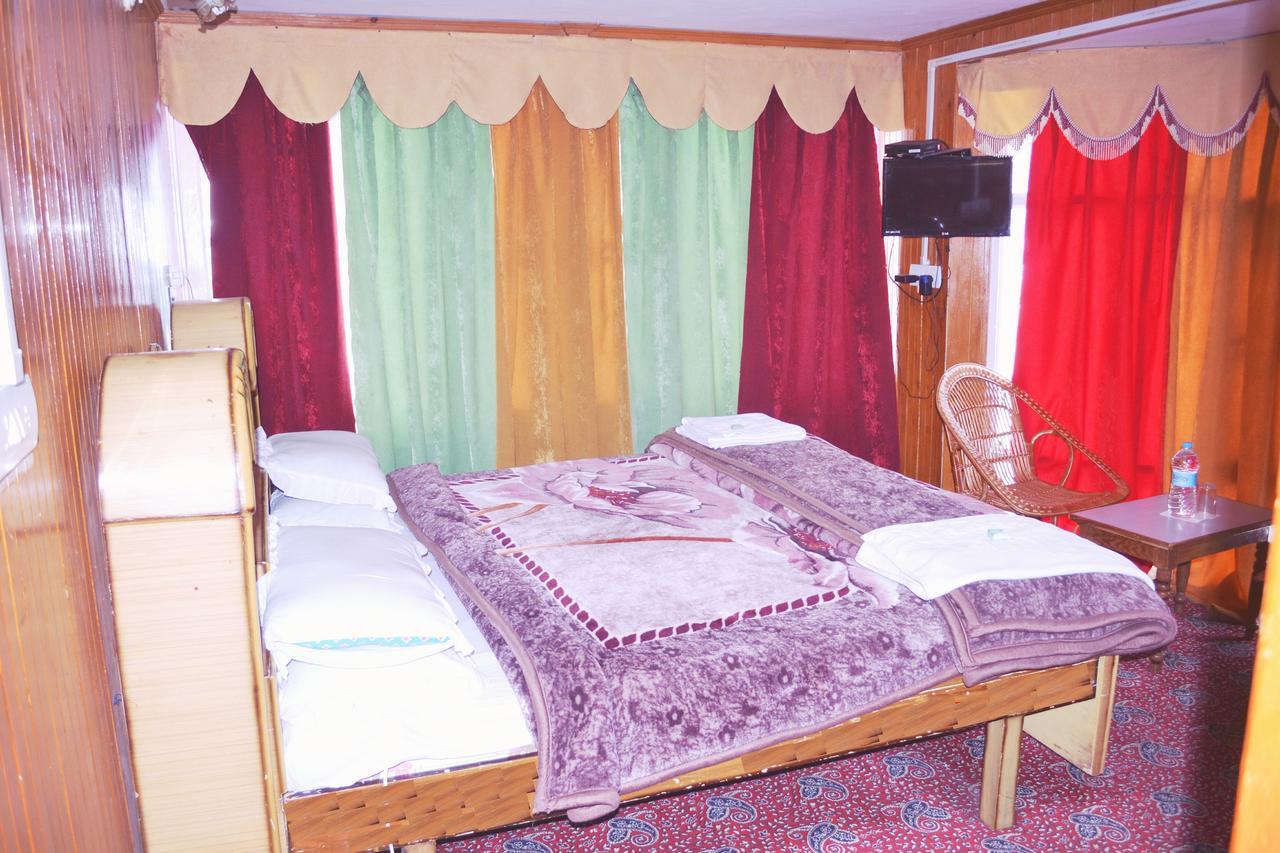 Hotel Glacier Heights Sonamarg Exterior photo